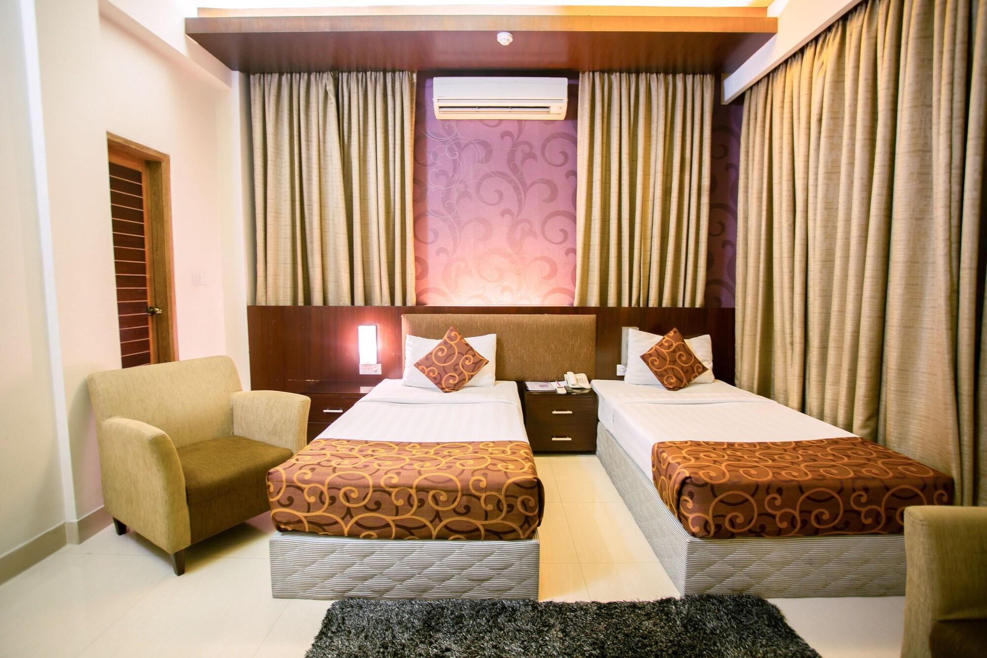 Hotel La Villa Western By Sea Pearl Beach Resort & Spa Dhaka Exterior photo
