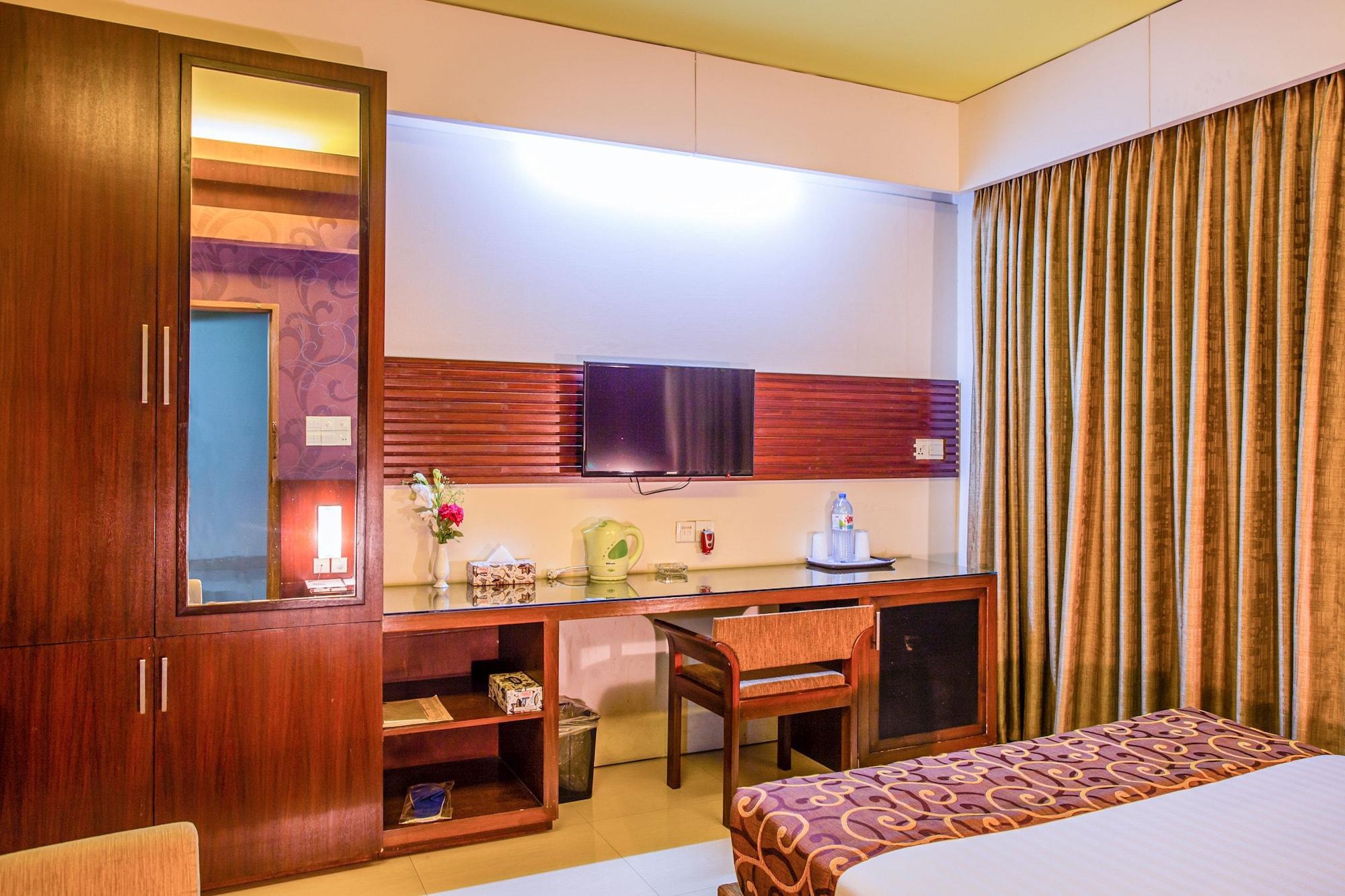 Hotel La Villa Western By Sea Pearl Beach Resort & Spa Dhaka Exterior photo