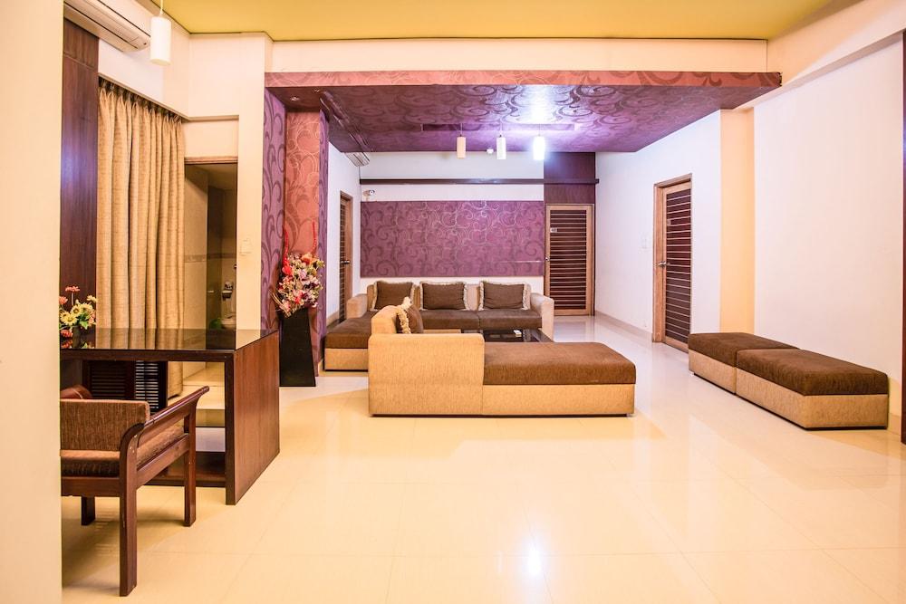 Hotel La Villa Western By Sea Pearl Beach Resort & Spa Dhaka Exterior photo