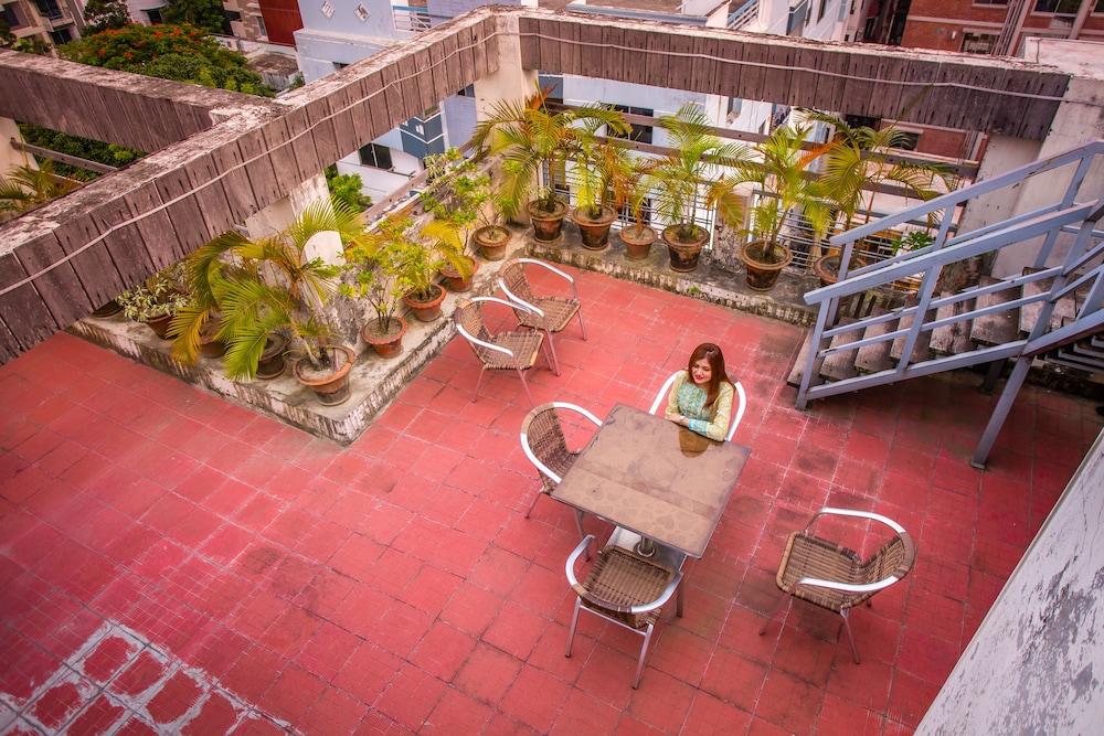Hotel La Villa Western By Sea Pearl Beach Resort & Spa Dhaka Exterior photo