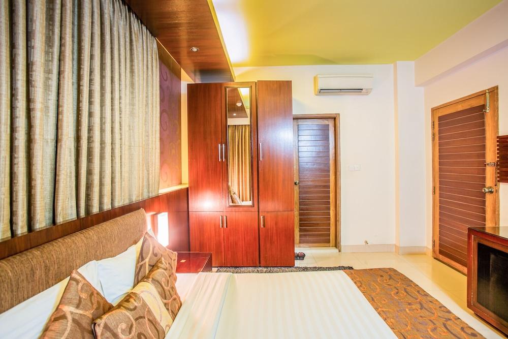 Hotel La Villa Western By Sea Pearl Beach Resort & Spa Dhaka Exterior photo