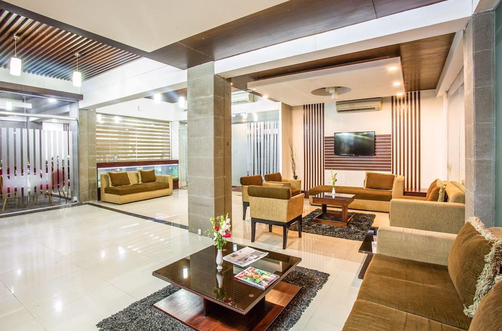 Hotel La Villa Western By Sea Pearl Beach Resort & Spa Dhaka Exterior photo