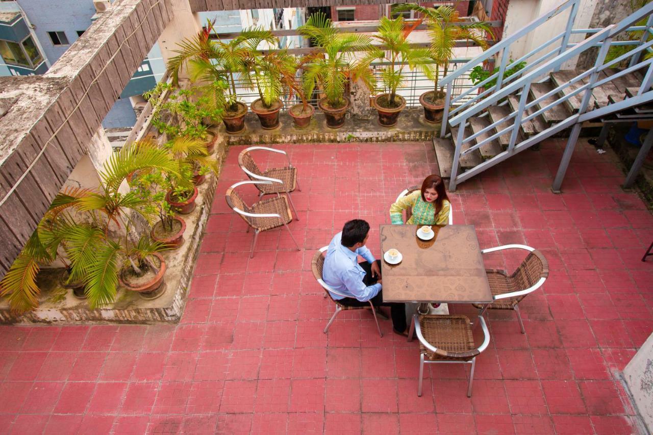 Hotel La Villa Western By Sea Pearl Beach Resort & Spa Dhaka Exterior photo
