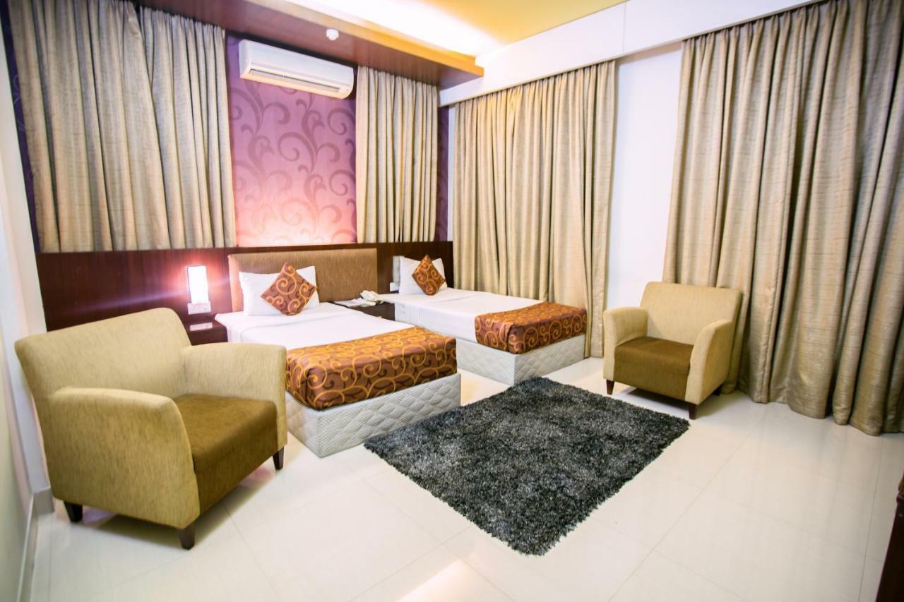 Hotel La Villa Western By Sea Pearl Beach Resort & Spa Dhaka Exterior photo