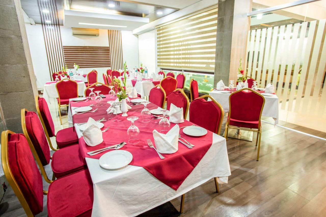 Hotel La Villa Western By Sea Pearl Beach Resort & Spa Dhaka Exterior photo